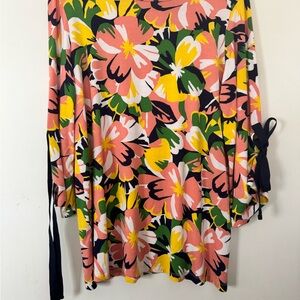 Avon Multicolor Abstract Pattern Top size XL